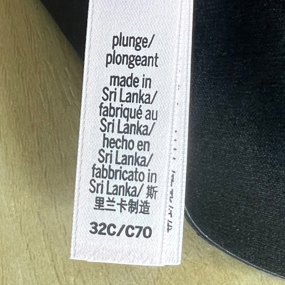 VICTORIA'S SECRET BARE Open Plunge Bra 32C Black - Picture 4 of 9